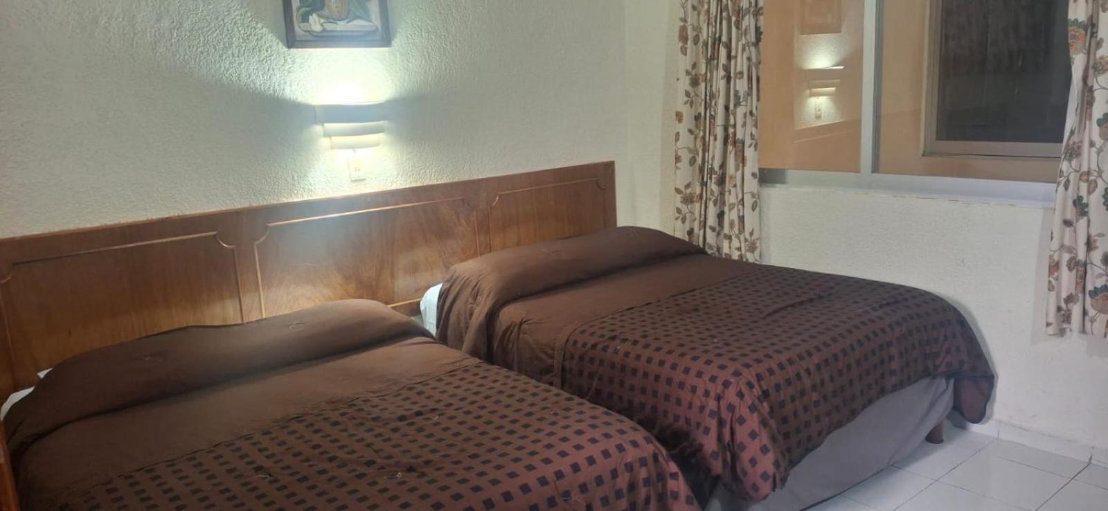Hotel Maria De La Luz Valladolid  Kültér fotó